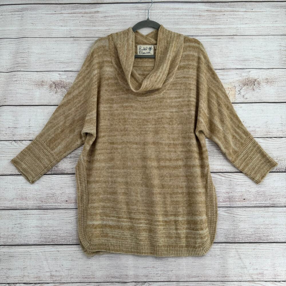 Field and Flower Anthropologie Split Hem Tunic Sweater Womens Medium‎ Beige